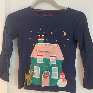 Size 6-7 Mini Boden “lift the flap” Christmas Santa shirt guc